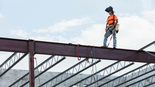 Spatii de productie si depozitare, construite spre a fi inchiriate