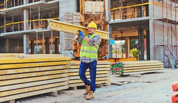 Opt cladiri, rezidentiale si nerezidentiale, vor forma un nou ansamblu imobiliar