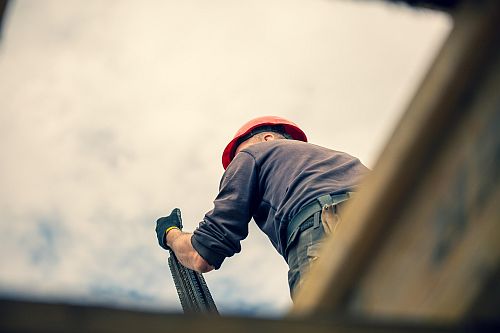 O centrala electrica hibrida va fi construita cu 100 mil euro