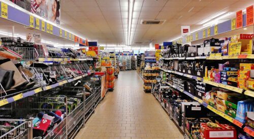 Spatii comerciale intr-un nou proiect imobiliar din provincie