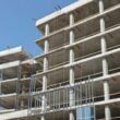 Noi blocuri, cu peste 260 de apartamente, intr˗o zona montana