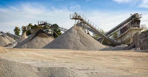 Agregate minerale: Peste 730 mii mc, extrasi dintr˗un nou perimetru