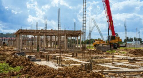 Ansamblu imobiliar de anvergura, propus intr˗un mare oras