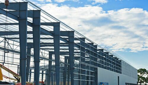Zona industriala aprobata intr˗un mare oras, pe terenuri de peste 4,5 hectare