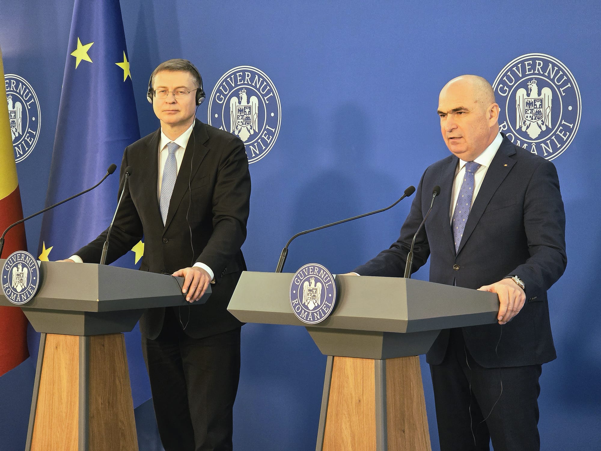 Premierul Ilie Bolojan și Valdis Dombrovskis, comisar european pentru economie și productivitate, implementare și simplificare