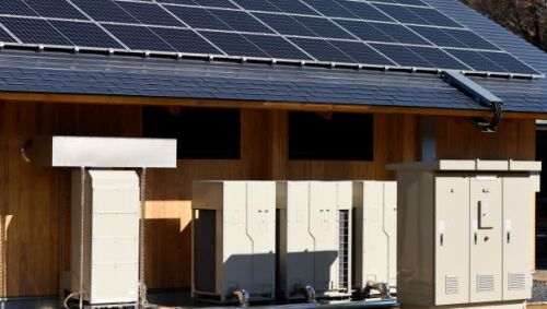 Prosumatorii vor primi 400 mil lei pentru baterii fotovoltaice