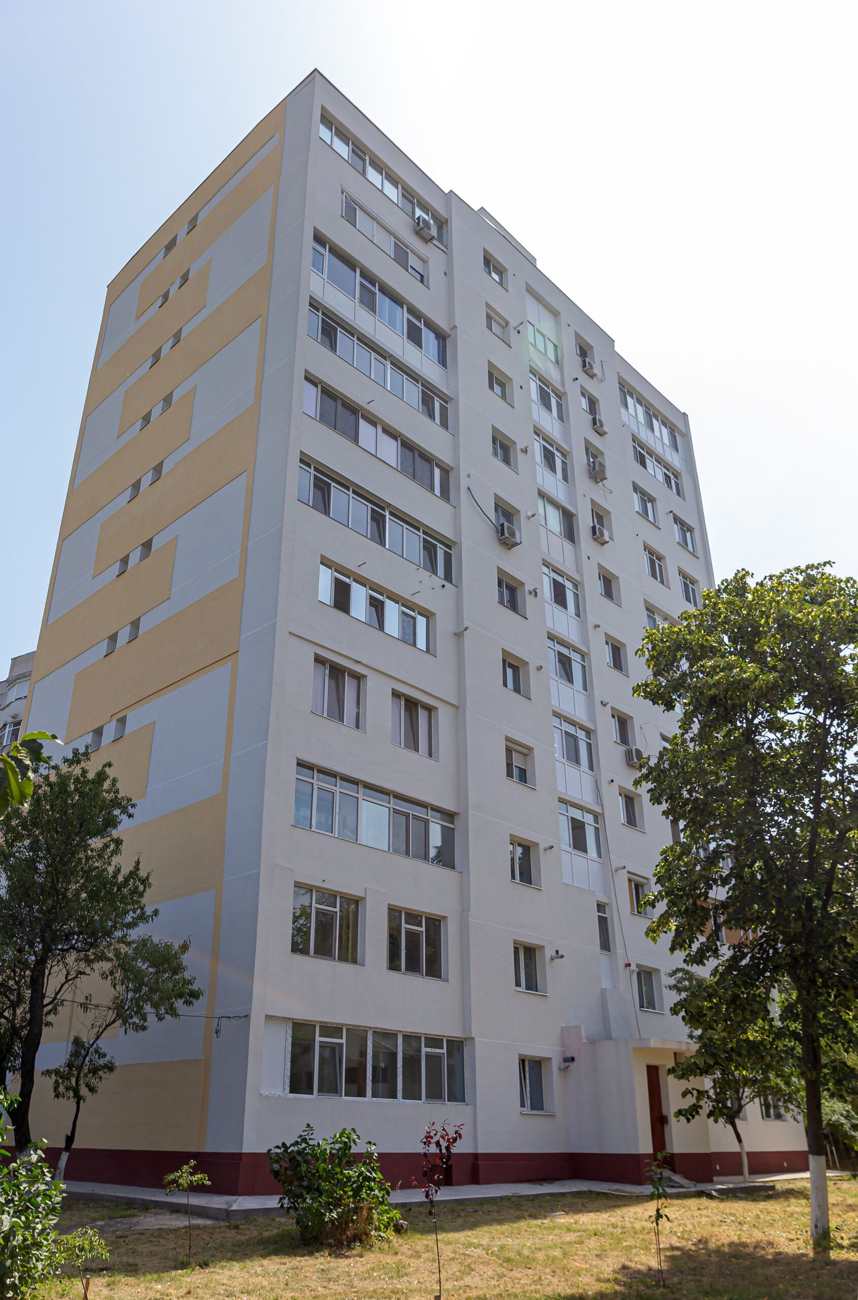 Bucurestiul ia partea leului din piata de reabilitare a blocurilor, iar provincia pregateste noi investitii
