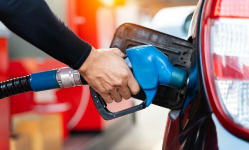 Pretul petrolului scade pe masura ce cresc sperantele pentru un acord intre SUA si Iran