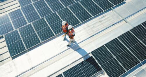 Contractul pentru parcul fotovoltaic al Aeroportului Brasov-Ghimbav va fi scos la licitatie