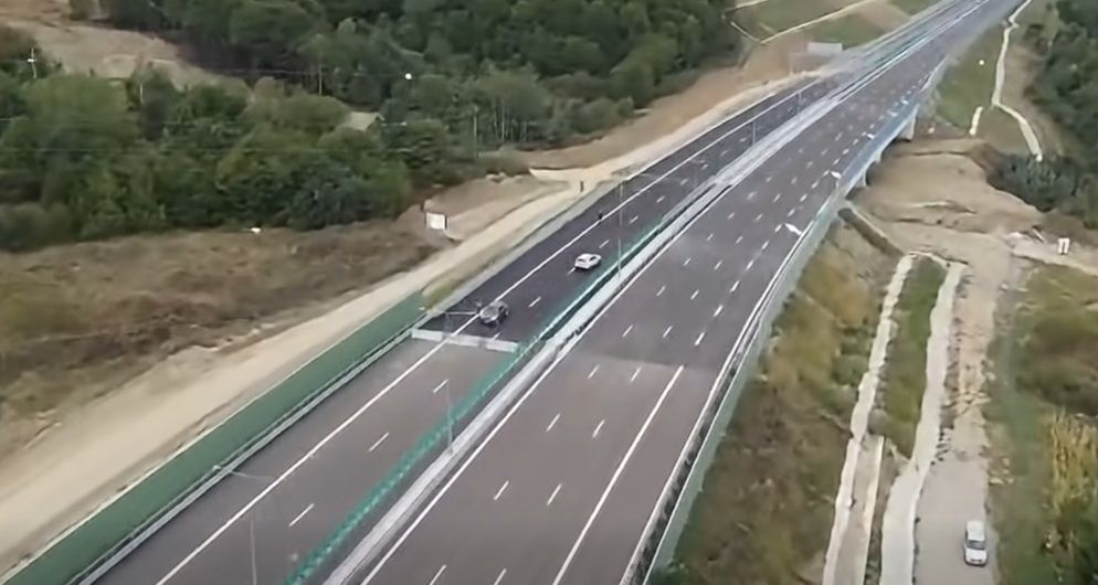 Autostrada Sibiu – Pitesti: Lotul 4 Tigveni – Curtea de Arges ar urma sa fie deschis in noiembrie. Lucrarile pe loturile 2 si 3, afectate de blocajul acordului de mediu