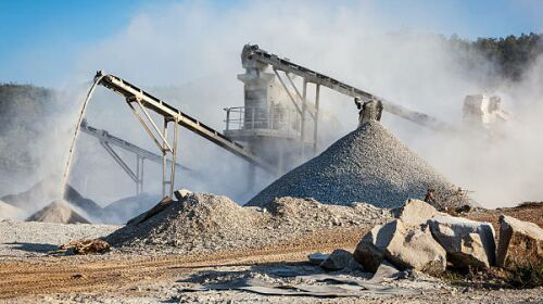 Peste 6,67 mil mc agregate minerale au fost exploatate ilegal