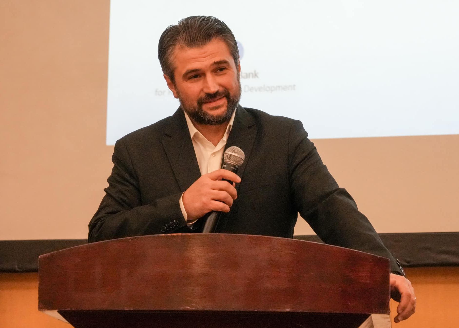 Ștefan Ioniță, directorul executiv al CESTRIN (Centrul de Studii Tehnice Rutiere și Informatică)
